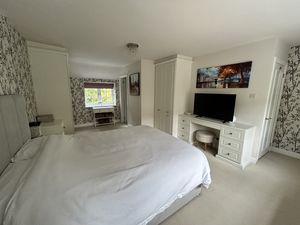 Photo 19- click for photo gallery